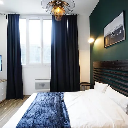 Nice Flat At Apartment *
